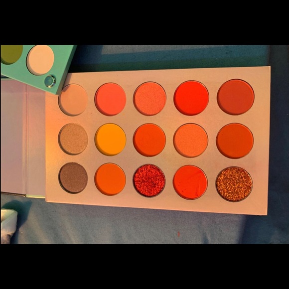 60 colors eyeshadow pallet - Picture 2 of 6